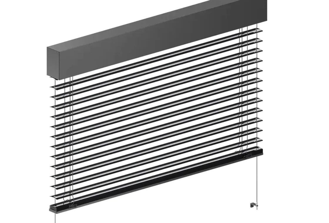Żaluzja z lamelami C50 prowadzona na linkach z aluminiową szyną górną — wersja zintegrowana z przeszkleniem