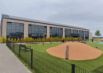 Realizacja fasady aluminiowej w Łochowie pod Bydgoszczą 8